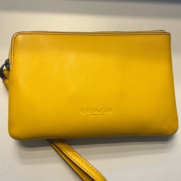 Coach x Disney pouch wristlet - Picture 2 of 4